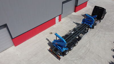 GT CONTAINER SIDELIFTER SEMI TRAILER
The side loader is a kind of construction machine that allows to move the load sideways. It facilitates the transportation of products such as steel beams or long wooden planks. Sidelifter is a semi-trailer used to transport and lift containers over long distances. Side loaders produced by Gt semitrailer consist of quality materials. With its large volume and durability, you can go up in your business with professional transportation with GT's sidelifter side loader semi-trailers.

