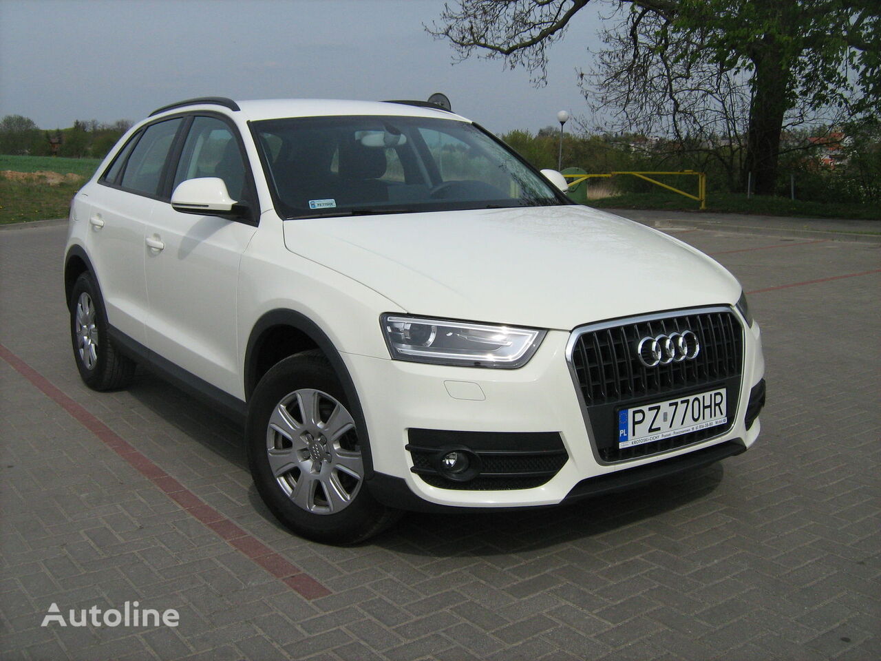 Audi q3 джип