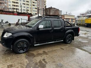 пикап Nissan Navara