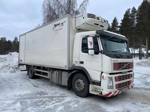 хладилен камион Volvo FM 300 4X2 18 paller LUFTFJÆRING KUPEVARMER