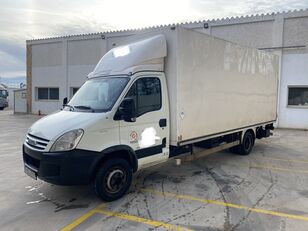 камион фургон IVECO Daily 65C18