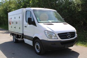 камион за сладолед MERCEDES-BENZ Sprinter 310