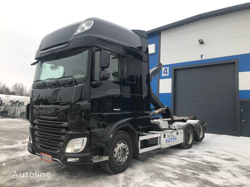 камион мултилифт с кука DAF XF530 FAS