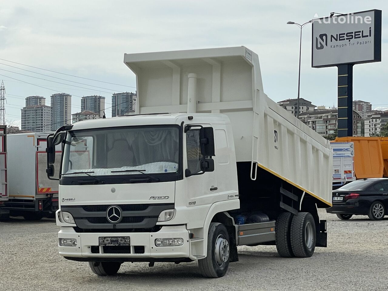 камион самосвал Mercedes-Benz ATEGO 1518