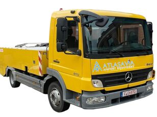 камион за почистване на тоалетни Mercedes-Benz Water Service Truck