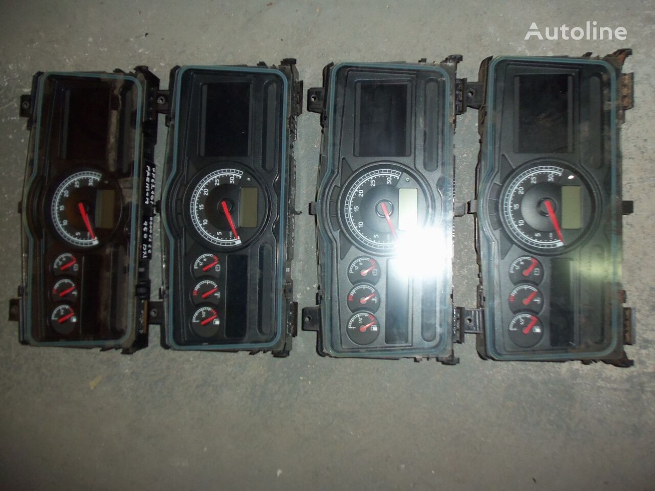 табло с уреди Renault Premium, Magnum DXI instrument panel, instrument cluster, dashbo за влекач Renault Premium DXI