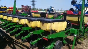 прецизна пневматична сеялка JOHN DEERE 1780