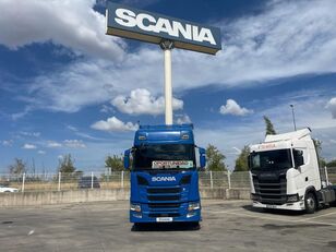 влекач Scania R 450