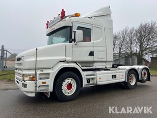 влекач Scania T144